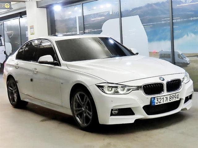 BMW 3시리즈 (3시리즈 (F30. 12년~18년)) 320d 세단