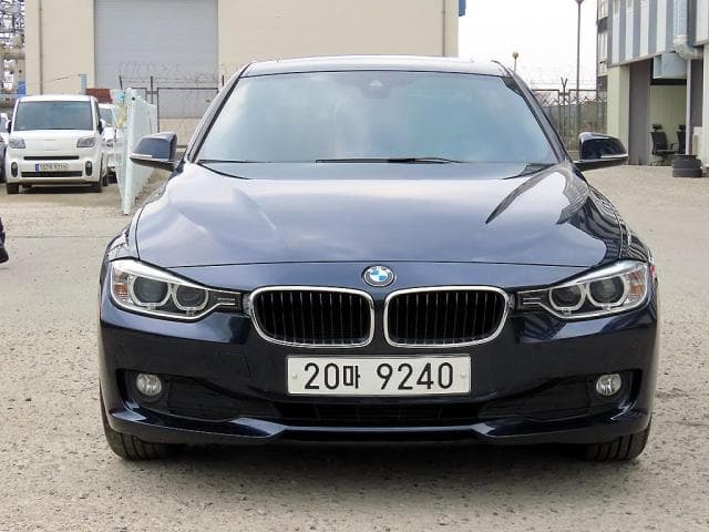 BMW 3시리즈 (3시리즈 (F30. 12년~18년)) 320d 세단
