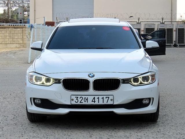 BMW 3시리즈 (3시리즈 (F30. 12년~18년)) 320d 세단