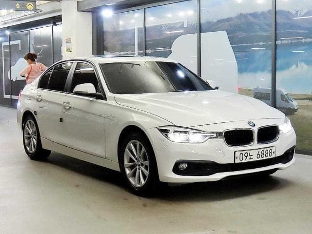 BMW 3시리즈 (3시리즈 (F30. 12년~18년)) 320d 세단
